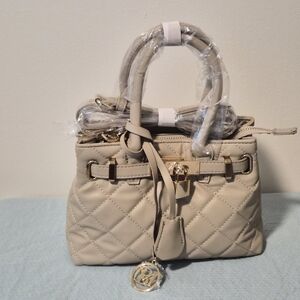 Brand New Diamond Quilted Badgley Mischka Tote Bag with Front Lock - Beige